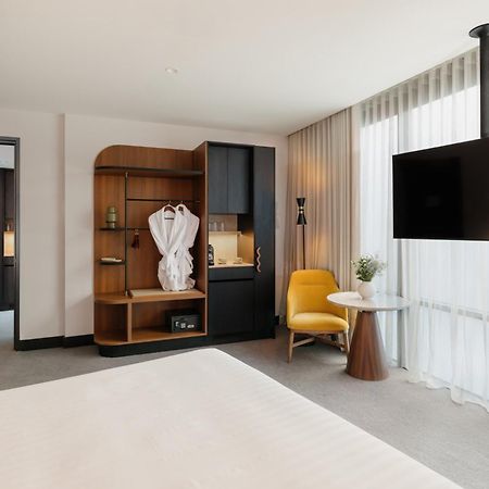 Crowne Plaza Adelaide Mawson Lakes By Ihg 外观 照片