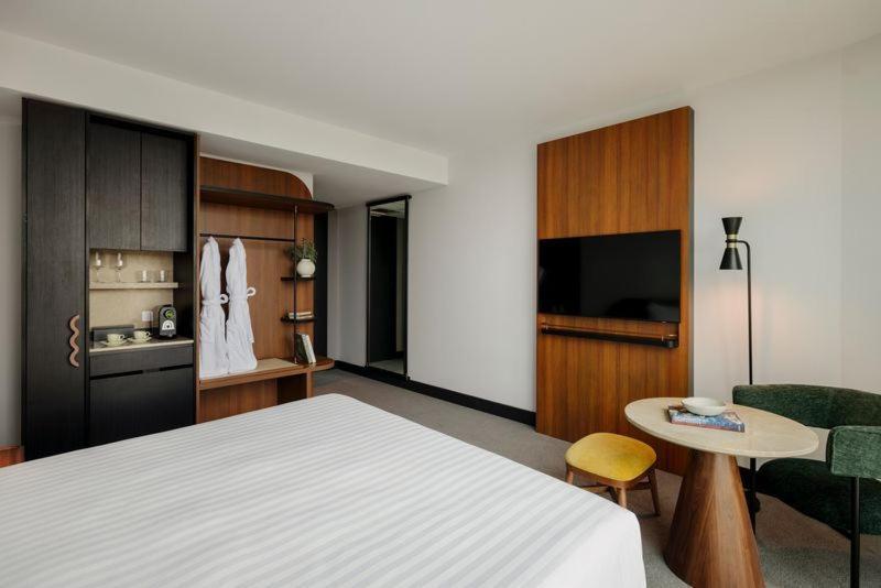 Crowne Plaza Adelaide Mawson Lakes By Ihg 外观 照片